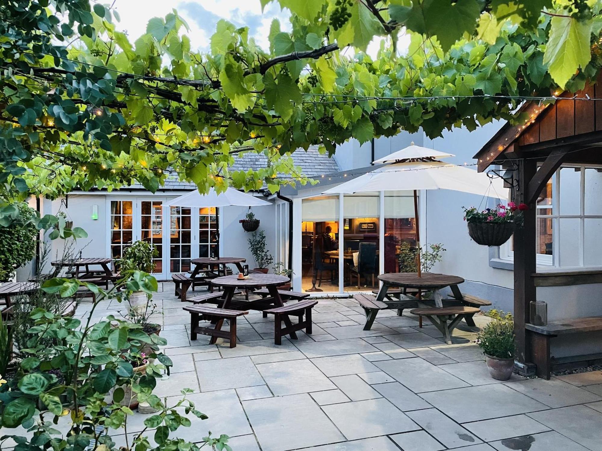 The Greyhound Inn Sydling St Nicholas Bagian luar foto